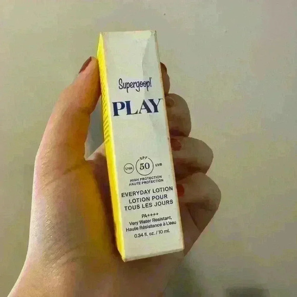 Supergoop PLAY Everyday Lotion SPF 50 - Picture 4 of 4